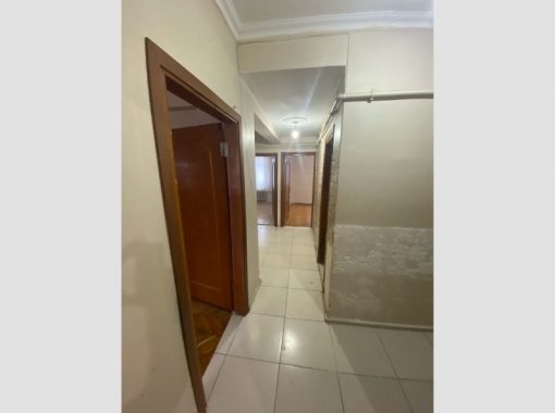 Avcılar Denizköşler DR sadık Ahmet Cad Satılık 3+1.3 Kat Daire